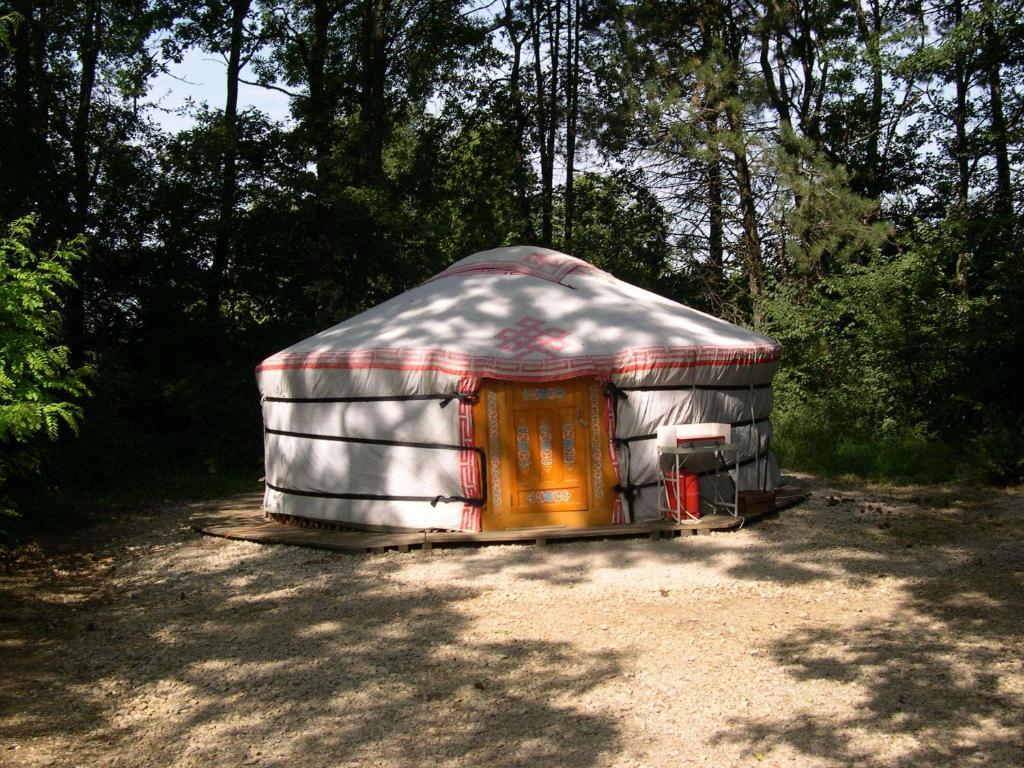 Bourg  Camping De La Croix D'Arles חדר תמונה