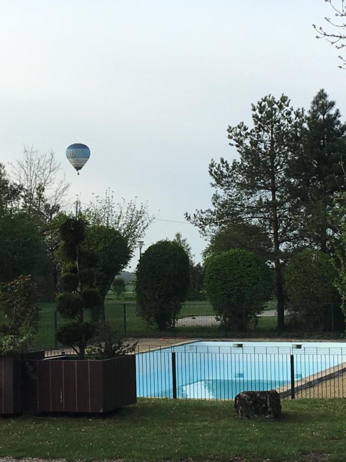 Bourg  Camping De La Croix D'Arles מראה חיצוני תמונה
